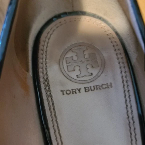 Tory Burch patent wedge heels - Picture 8 of 9